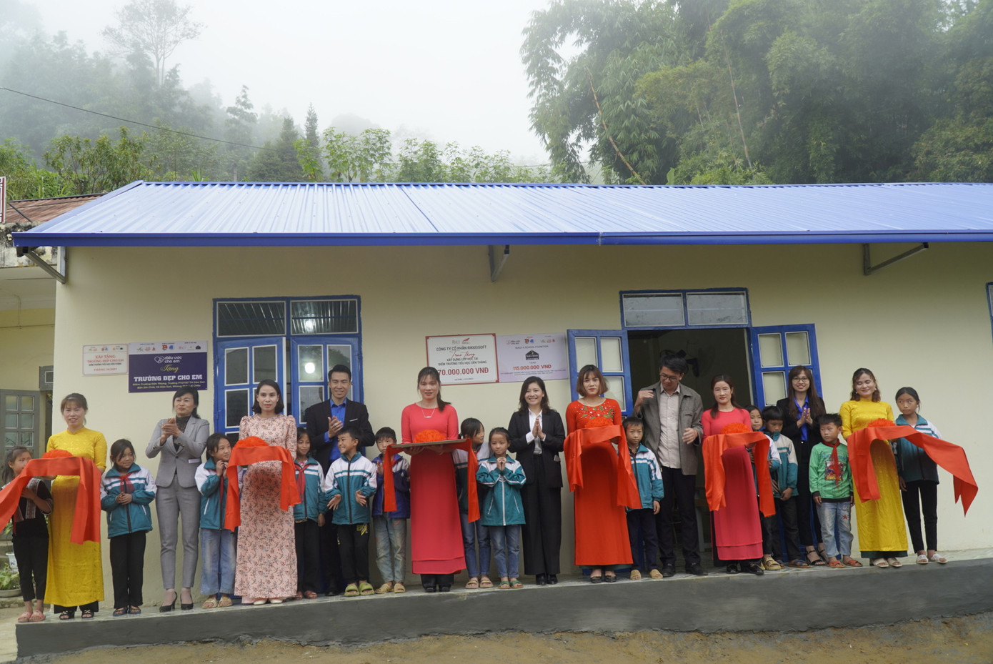 Khánh thành công trình “Trường đẹp cho em”. Khánh thành công trình “Trường đẹp cho em”.