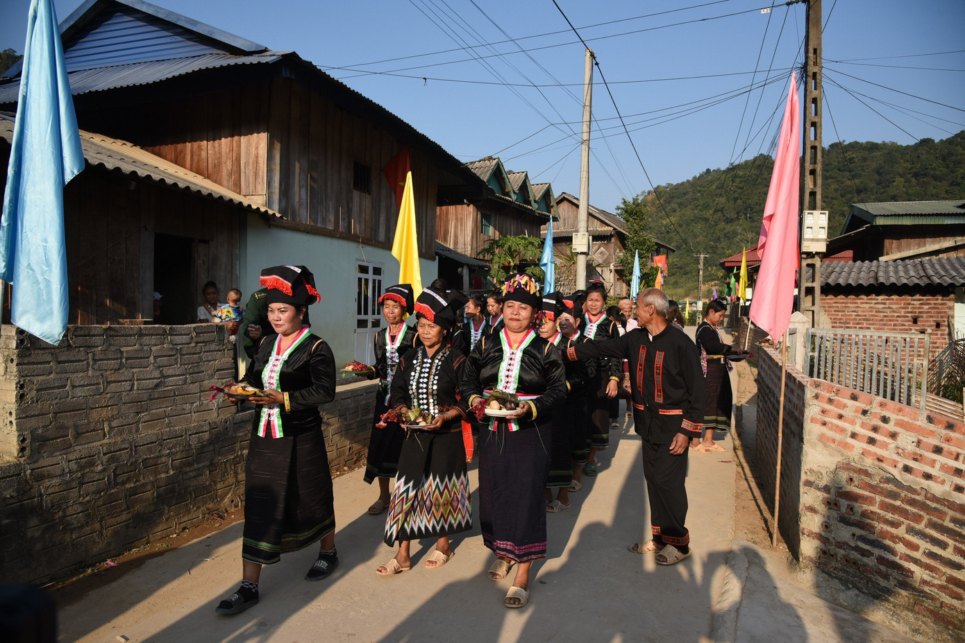 Lễ hội diễn ra thường niên vào vào ngày 15/10 âm lịch tức khoảng tháng 11, tháng 12 dương lịch hằng năm.