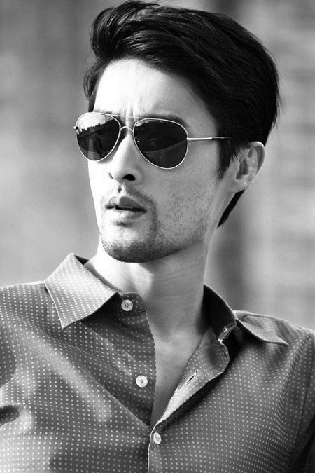 Johnny Trí Nguyễn chia sẻ chuyện yêu không cưới với bạn gái kém 15 tuổi ảnh 4