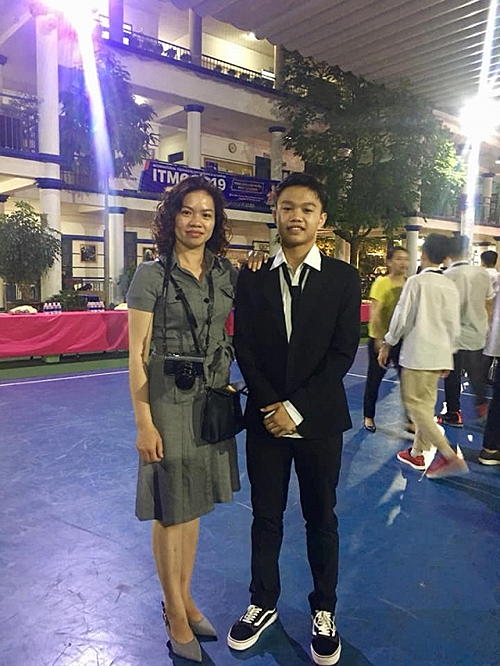 Showbiz 25/5: Biên kịch 'Về nhà đi con' gây chú ý khi hé lộ điều bất ngờ về phim ảnh 4