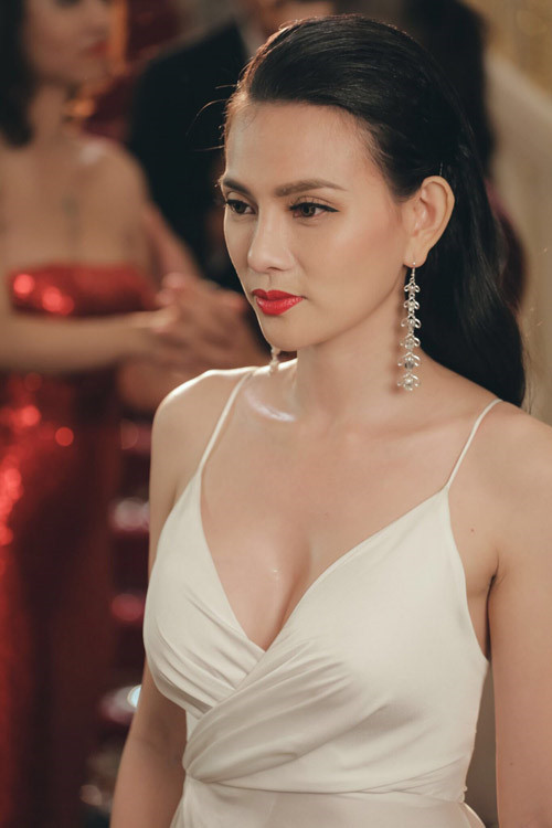 Sau vụ chồng mới cấu tay con riêng, Thu Thủy bị soi nhan sắc ngày càng lạ lẫm ảnh 7