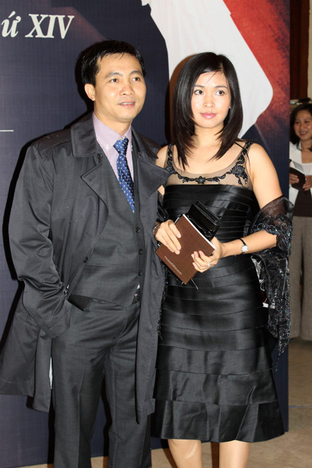 Phát 'sốt' với nhan sắc trẻ trung ở tuổi U50 của vợ đạo diễn Đỗ Thanh Hải ảnh 11