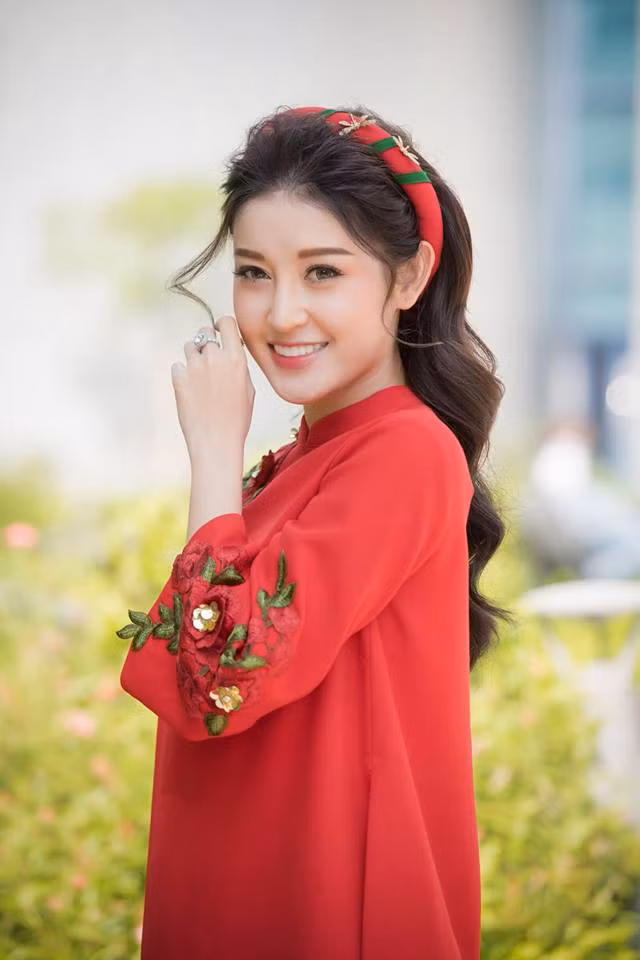 Những mỹ nhân tuổi Hợi đình đám của showbiz Việt ảnh 13