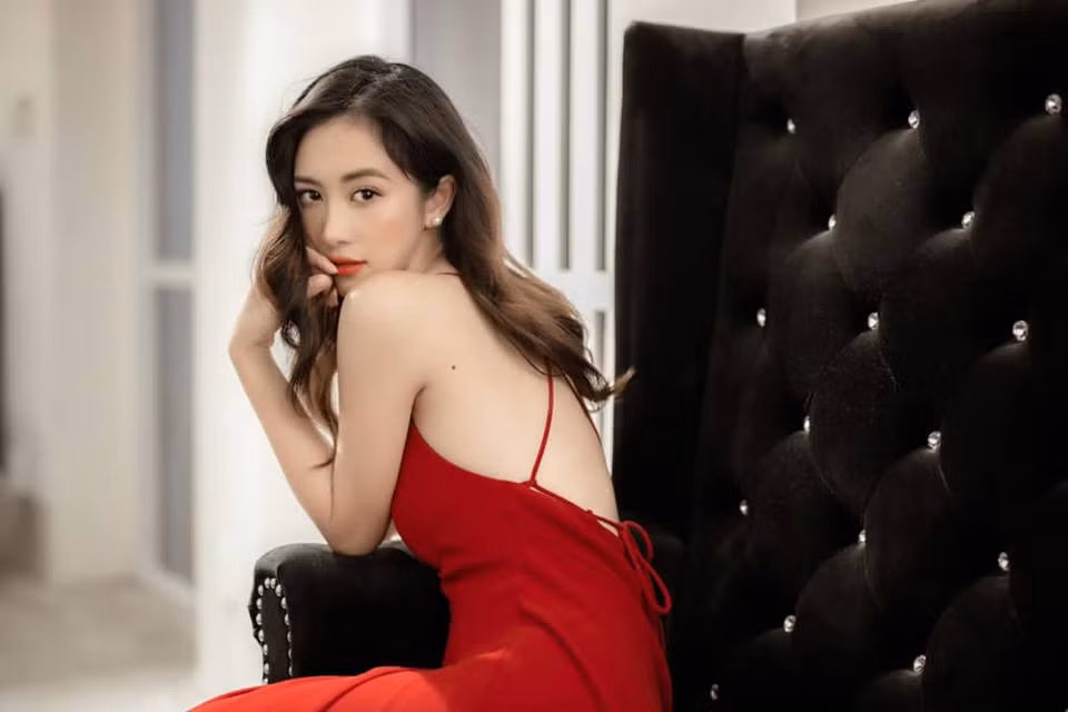 Những mỹ nhân tuổi Hợi đình đám của showbiz Việt ảnh 8
