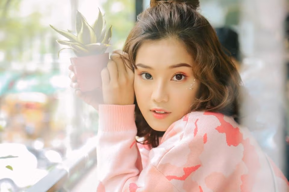 Những mỹ nhân tuổi Hợi đình đám của showbiz Việt ảnh 25