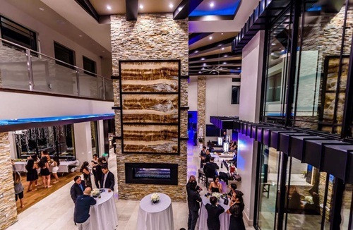 Ngoài dàn siêu xe, loạt biệt thự ở Mỹ, vợ chồng Đan Trường còn sở hữu gì? ảnh 13