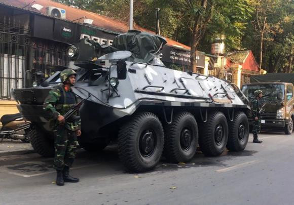 Bữa tối kết thúc, Tổng thống Trump và Chủ tịch Kim rời khách sạn Metropole ảnh 20