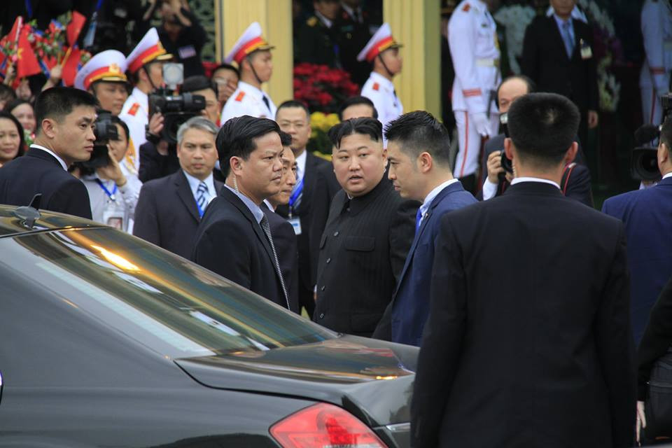 Ông Kim Jong Un làm gì trước khi lên tàu về nước ảnh 2