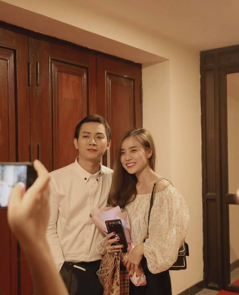 Vợ Hoài Lâm lần đầu công khai hình ảnh và thông tin về hai con gái ảnh 8