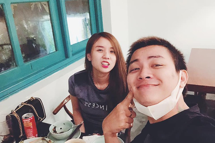 Vợ Hoài Lâm lần đầu công khai hình ảnh và thông tin về hai con gái ảnh 7