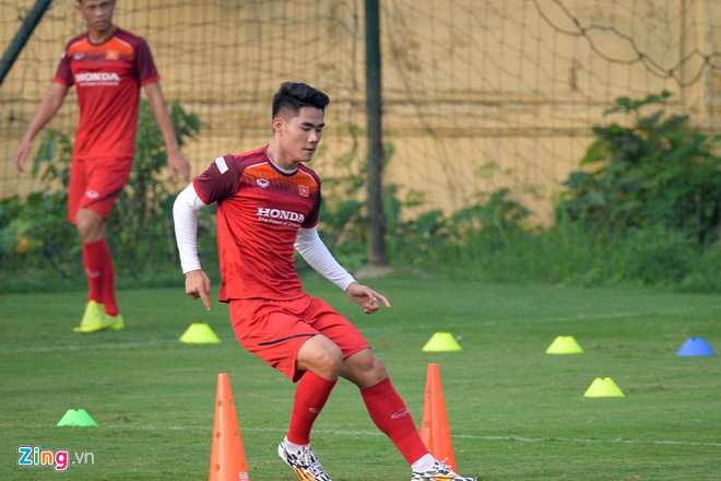 Dàn hot boy sân cỏ thế hệ mới ngoại hình không thua kém đàn anh ảnh 9