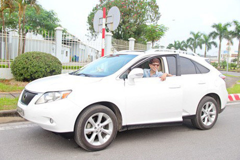 Long Nhật sở hữu loạt nhà giá trị và xế sang xếp hàng ảnh 11