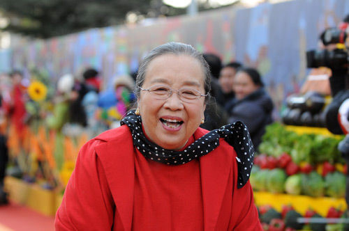 Dung ma ma 'Hoàn Châu cách cách' lại gây 'sốt' ở tuổi 83 ảnh 4