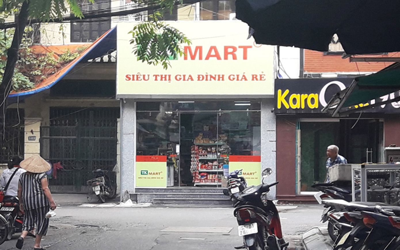 Phụ huynh gửi con về quê sau vụ cháy kho Rạng Đông ảnh 1