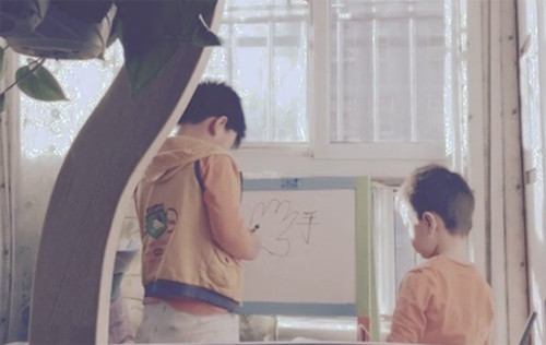 Thành viên phim 'Họa bì' vượt nỗi đau chồng mất tích cùng MH370 ảnh 2