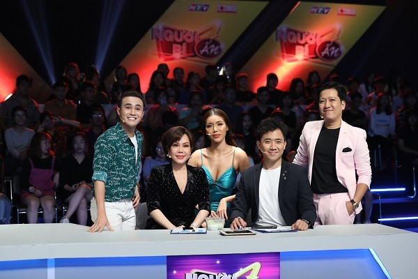 Cô gái tuyên bố không sinh con để có thời gian chăm sóc chó hoang gây tranh cãi ảnh 1