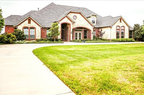 Cuộc sống ở Mỹ của Hồng Ngọc 'Mắt nai cha cha' ra sao? ảnh 7