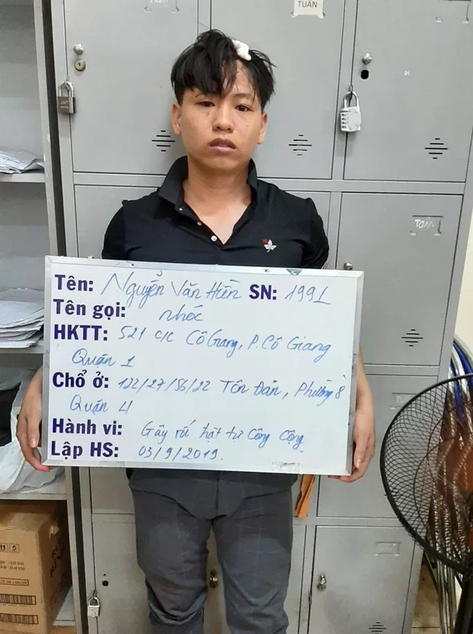 Bắt kẻ cầm đầu nhóm giang hồ đập phá nhà hàng ở quận 1 ảnh 1