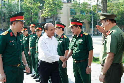 Ảnh: VGP/Quang Hiếu. Thủ tướng kiểm tra công trình, khu vực Lăng Chủ tịch Hồ Chí Minh ảnh 3