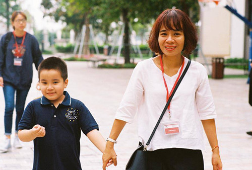 Kết hậu cho cậu bé Hà Nội bị hàng chục trường học từ chối ảnh 1