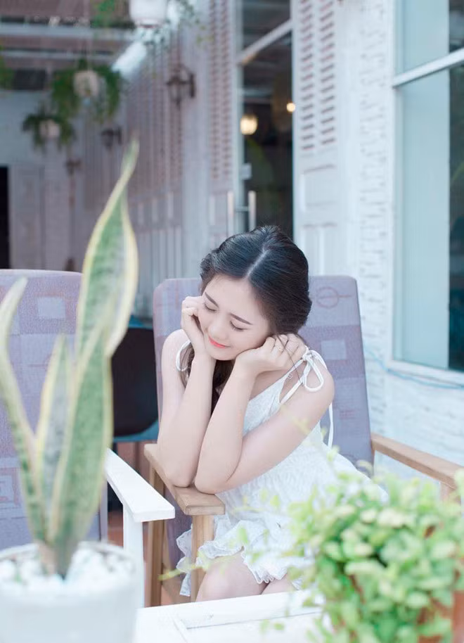 Điểm mặt hot girl xuất thân từ các trường Ngân hàng ảnh 9