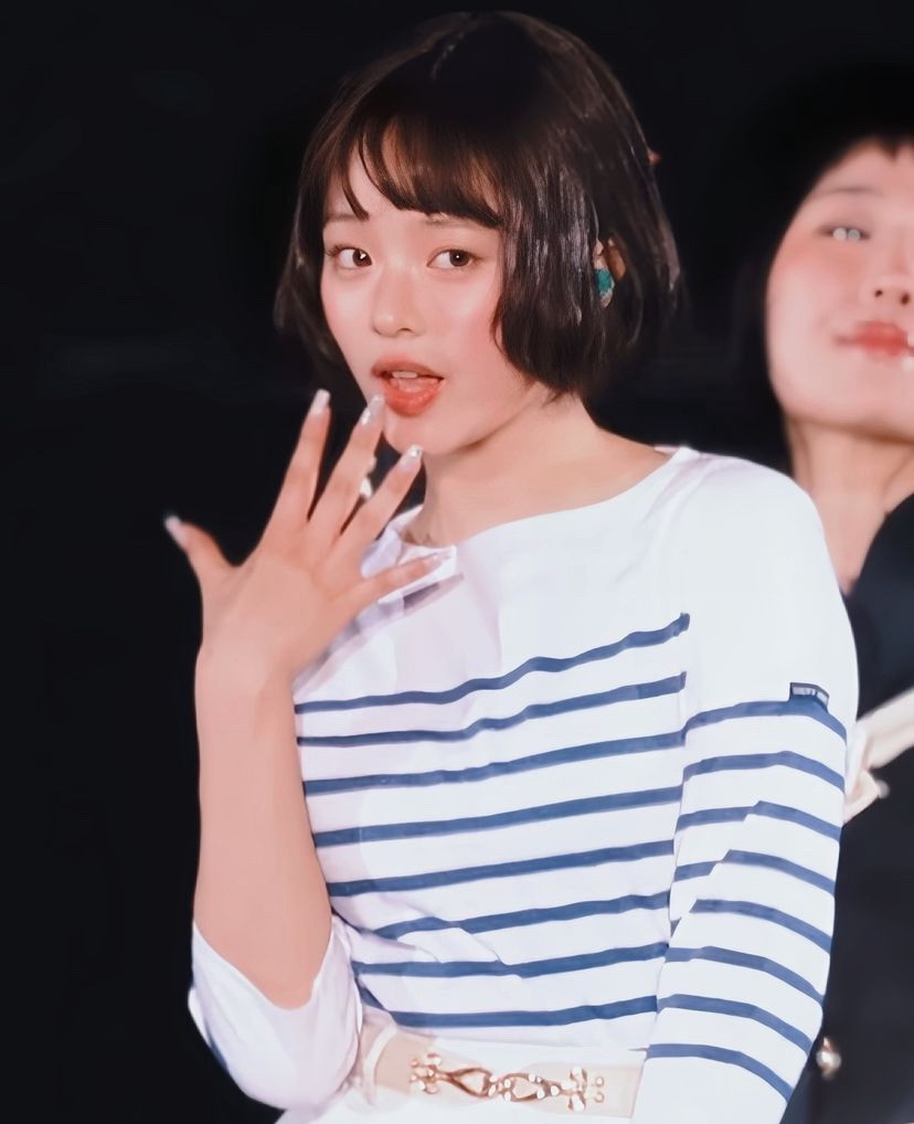 Tạo hình của Hanni có nhiều nét tương đồng với " thần tượng vĩnh cửu" Nhật Bản Seiko Matsuda.