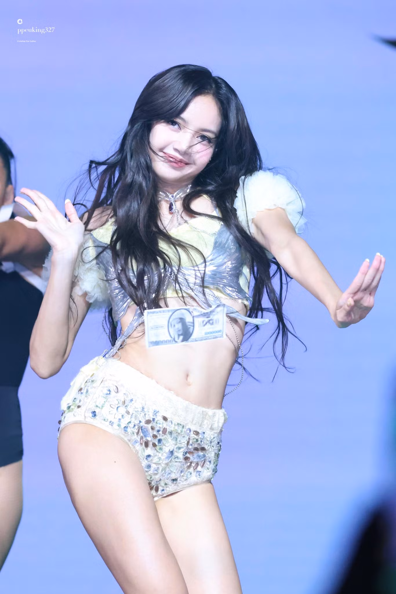 (Nguồn: ppeuking327)
