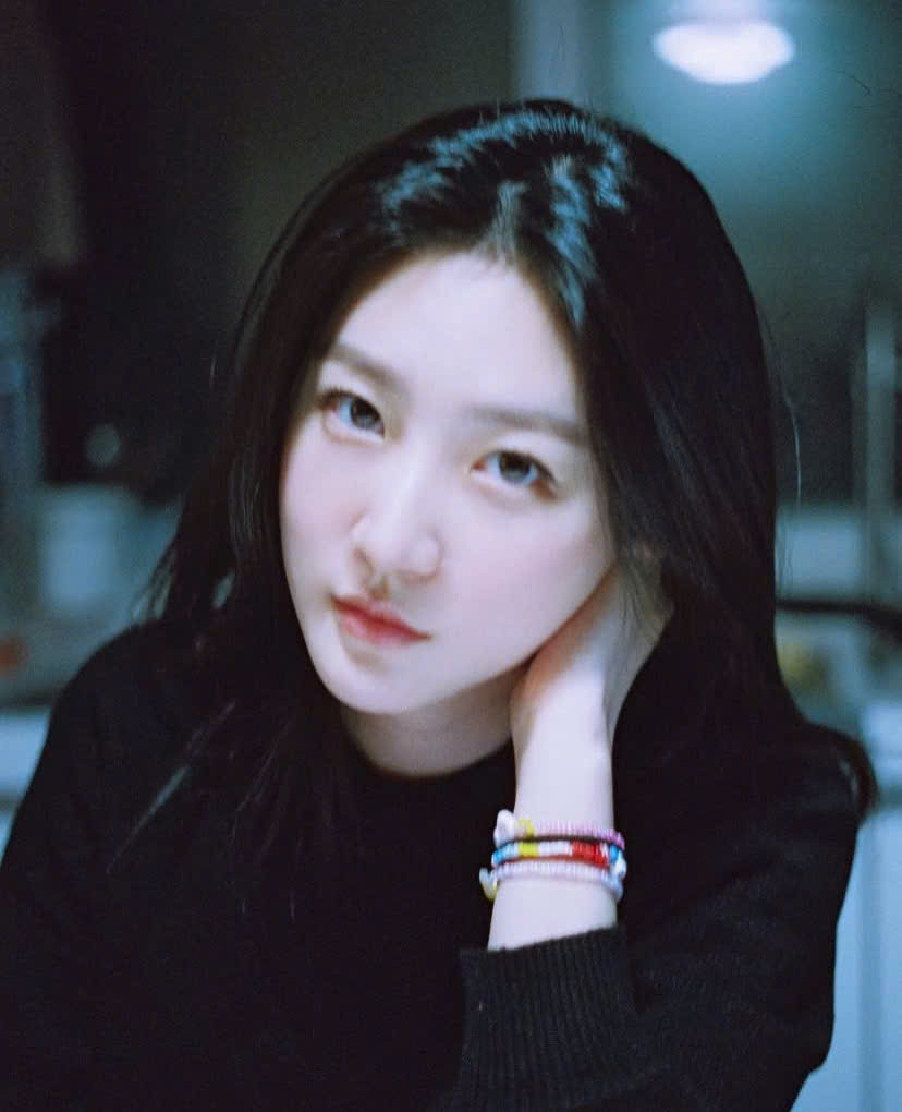 Nhiều đồn đoán cho rằng Kim Sae Ron tự tử sau khi sự nghiệp diễn xuất sụp đổ.