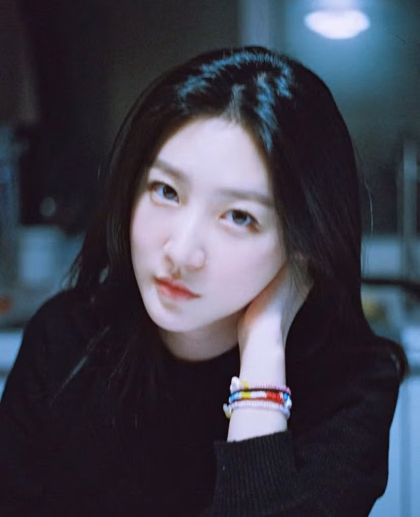 Nhiều đồn đoán cho rằng Kim Sae Ron tự tử sau khi sự nghiệp diễn xuất sụp đổ.