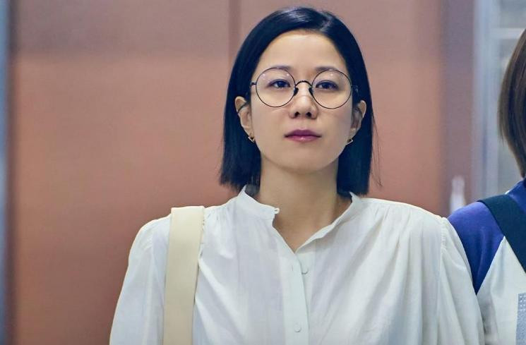 Jeon Hye Jin đạt đến đỉnh cao sự nghiệp với Not Others.