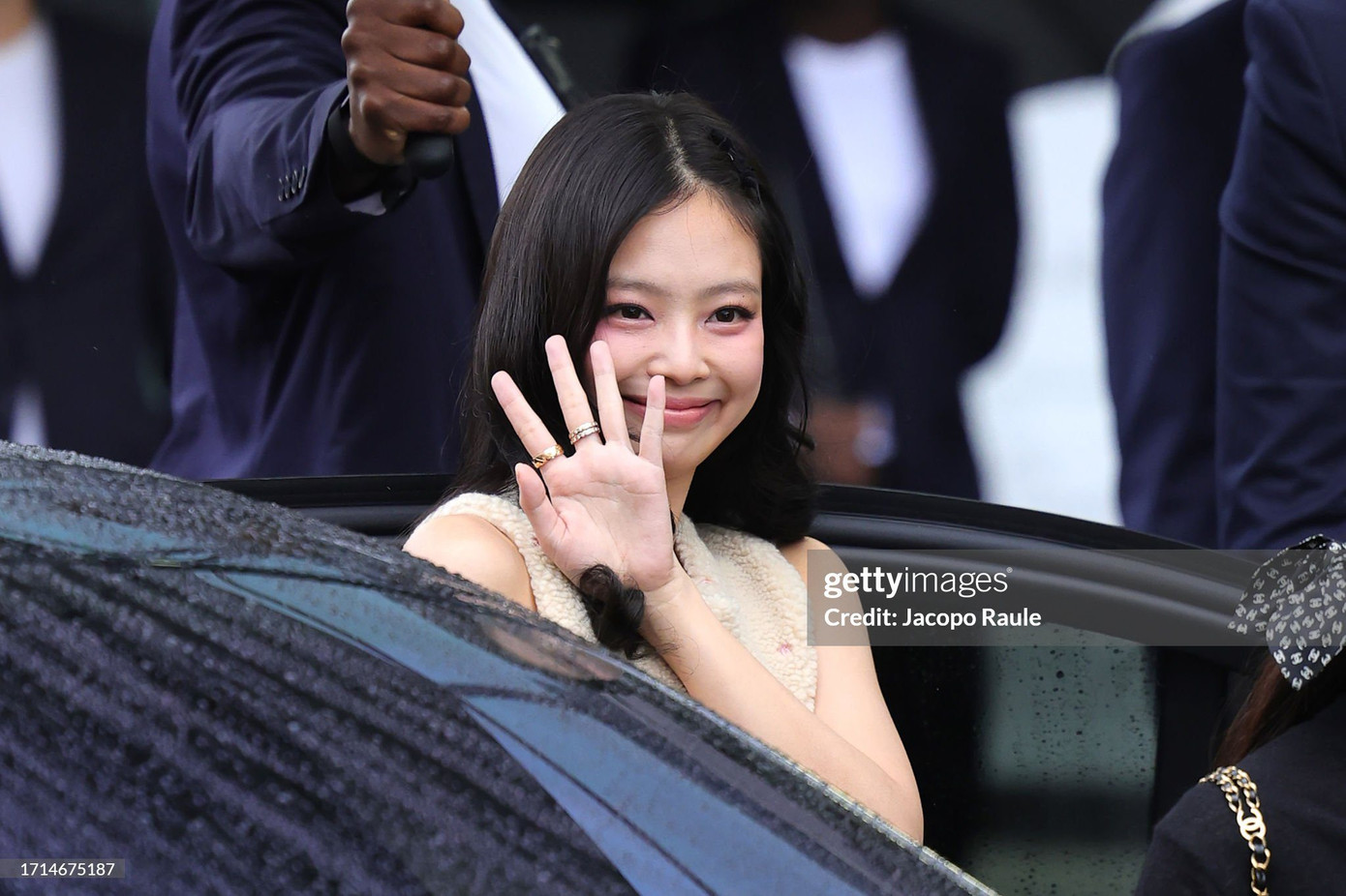 Cận cảnh visual "nét căng" của Jennie thông qua ống kính của hung thần Getty Images.