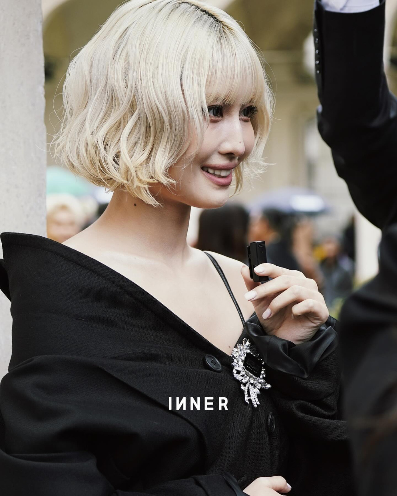 Momo thu hút mọi ánh nhìn khi xuất hiện tại Milan Fashion Week. - Nguồn ảnh: INNER Momo thu hút mọi ánh nhìn khi xuất hiện tại Milan Fashion Week. - Nguồn ảnh: INNER