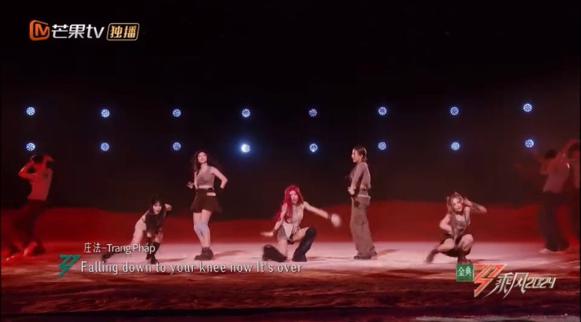 Vũ đạo đồng đều cùng khả năng ca hát của LUNAS đánh giá cao. Vũ đạo đồng đều cùng khả năng ca hát của LUNAS đánh giá cao.