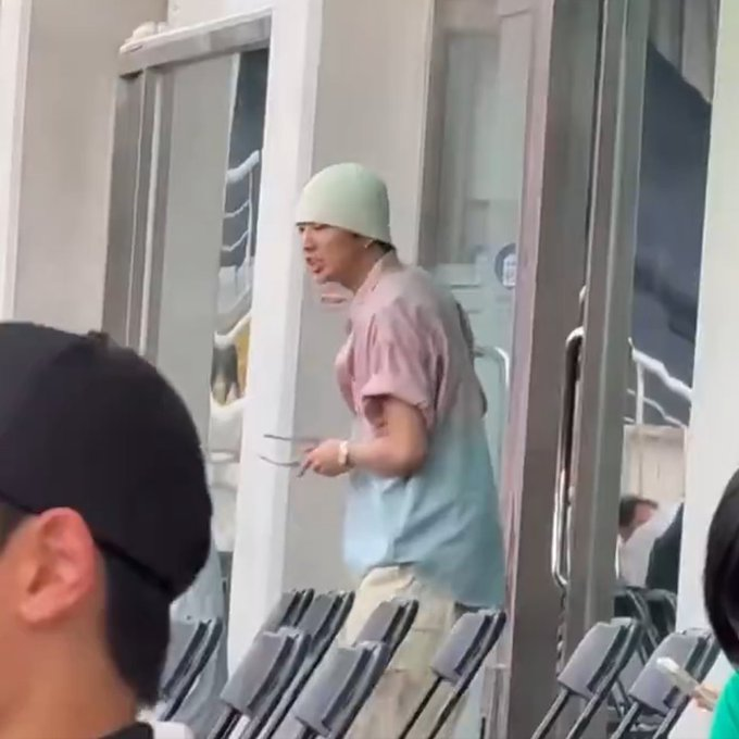 Không ít khán giả đã "khều" YG tổ chức YG Family Concert sau thời gian dài.