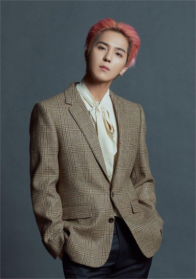 Song Mino chính thức xuất ngũ vào ngày 23/12. Song Mino chính thức xuất ngũ vào ngày 23/12.