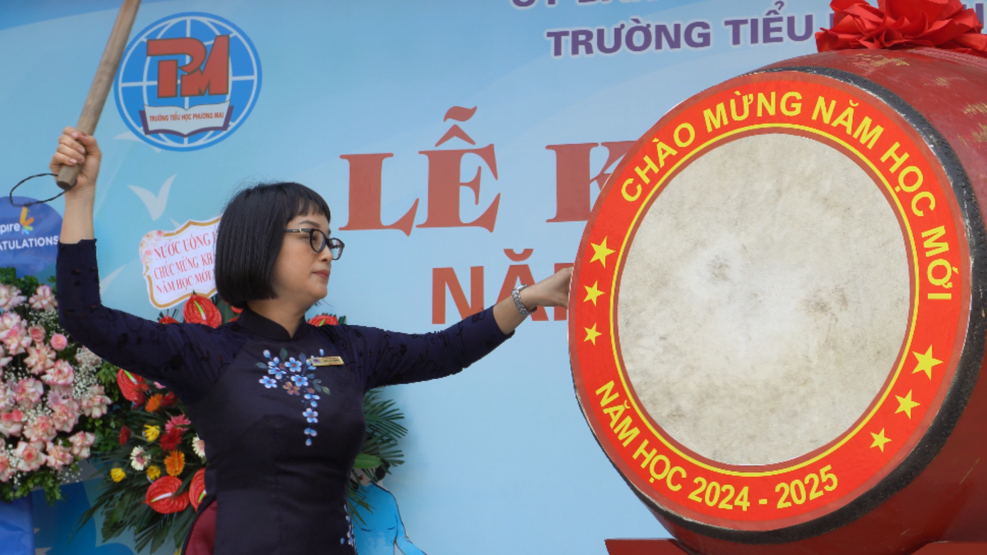 Hồi trống khai trường báo hiệu năm học mới đã bắt đầu.