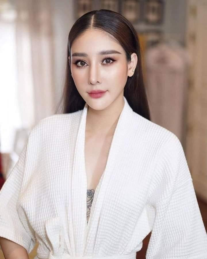 Nữ diễn viên Tangmo Nida. Nữ diễn viên Tangmo Nida.