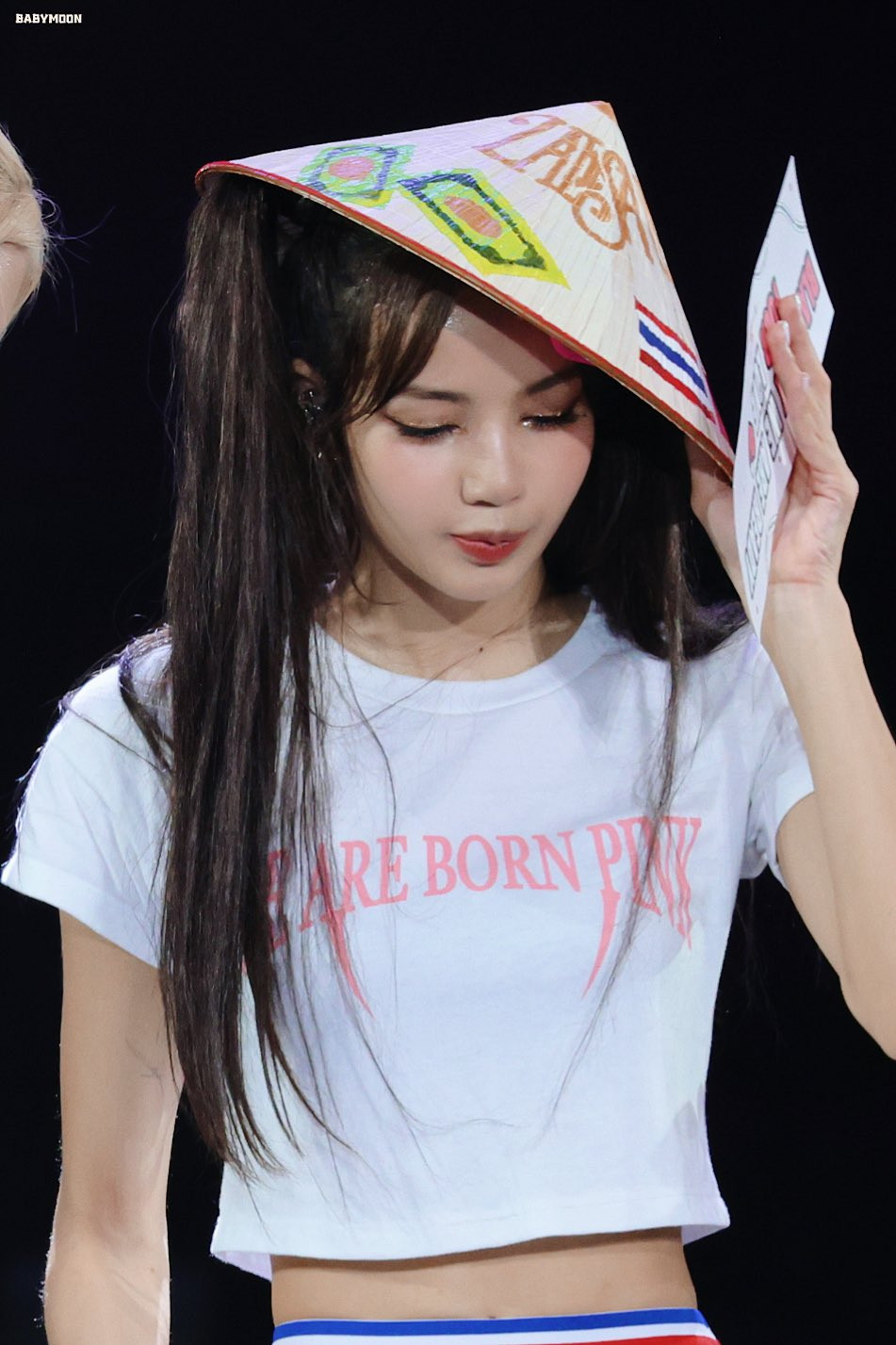 Nhóm bạn đều nhận thấy sự hạnh phúc của Lisa trong chuyến du lịch tới Việt Nam (Nguồn: @babymoon) Nhóm bạn đều nhận thấy sự hạnh phúc của Lisa trong chuyến du lịch tới Việt Nam (Nguồn: @babymoon)