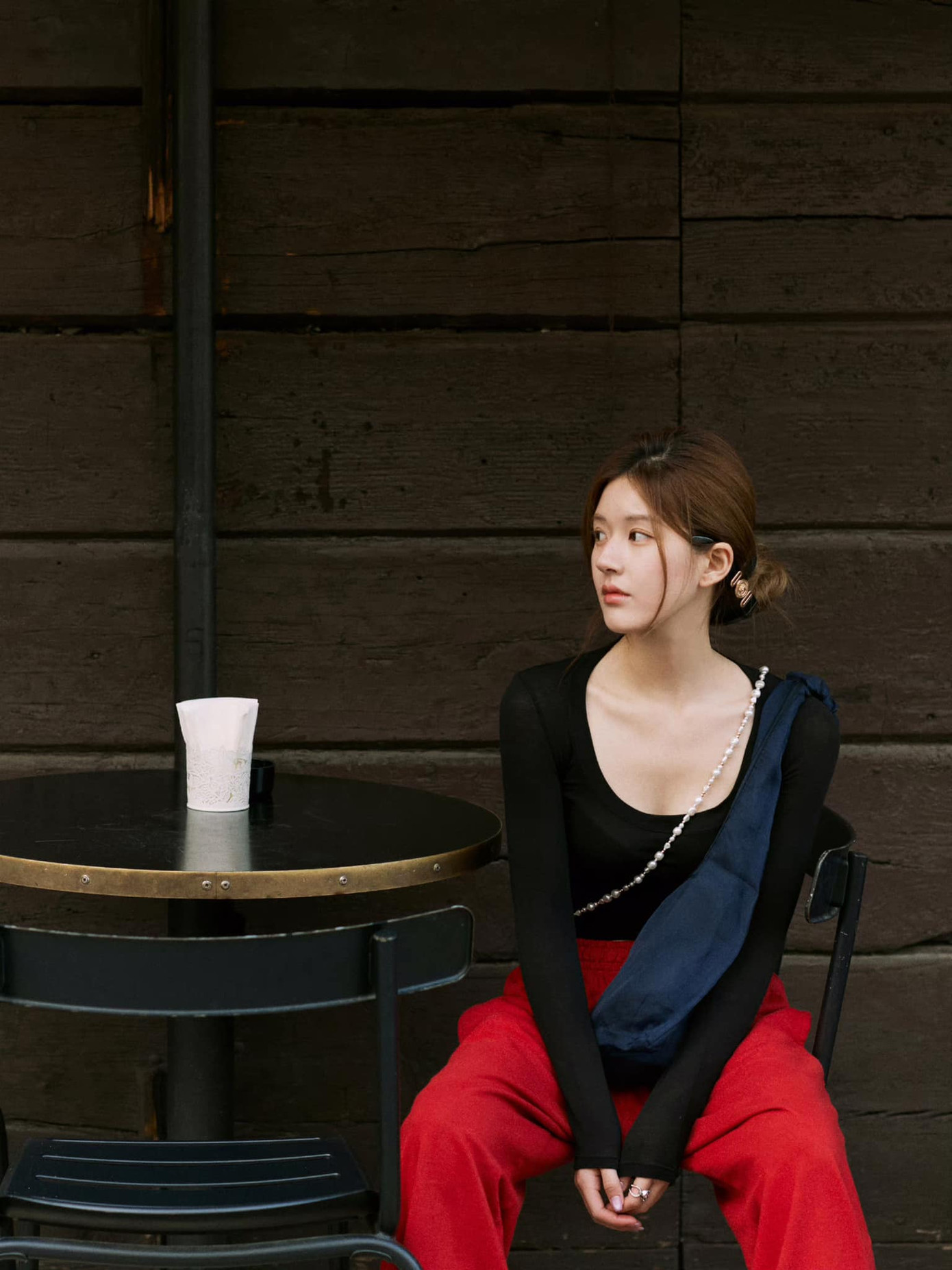 Trước show diễn 1 ngày, Triệu Lộ Tư hé lộ những khoảnh khắc cô đi dạo trên đường phố Milan, Ý. Trước show diễn 1 ngày, Triệu Lộ Tư hé lộ những khoảnh khắc cô đi dạo trên đường phố Milan, Ý.