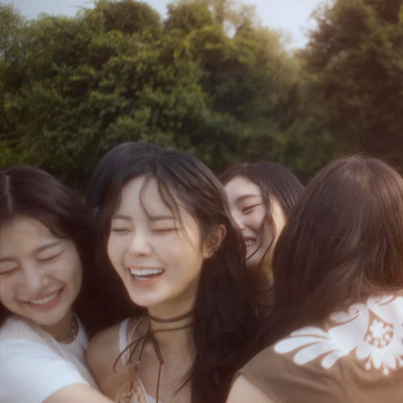 Thành viên cũ Keena chính là chị cả của nhóm.