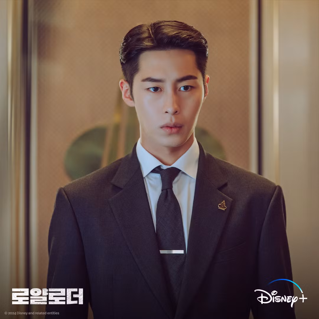 Đặc biệt thu hút sự chú ý sau tin tức hẹn hò gần đây, Lee Jae Wook vẫn chứng minh thực lực diễn xuất qua The Impossible Heir.