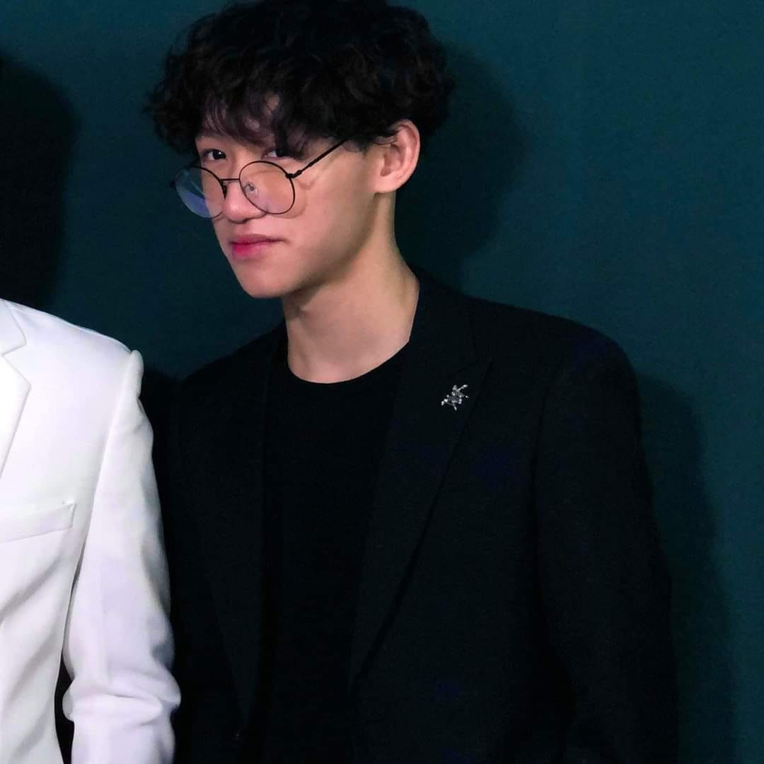 Diện mạo điển trai của anh trai Linh Chi hiện tại.