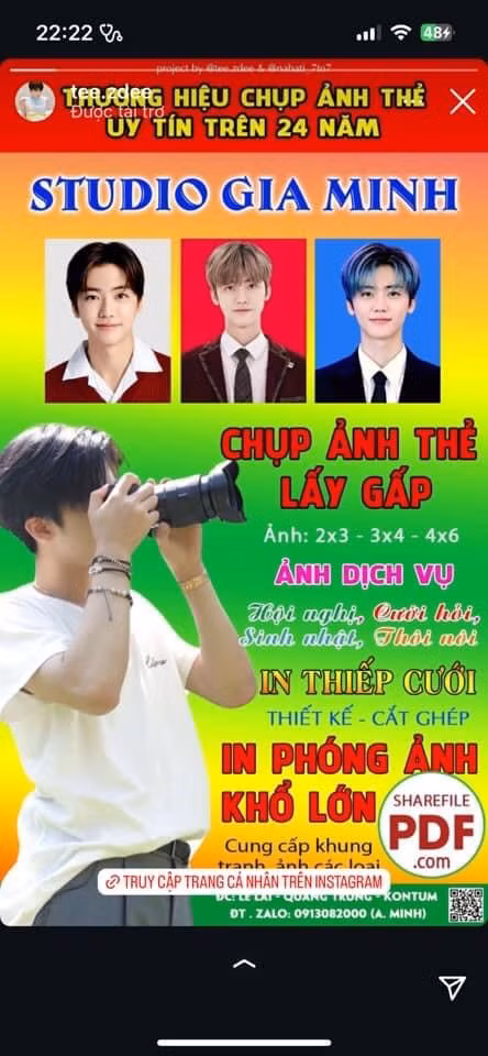 Na Jaemin đột nhiên có nghề tay trái mở tiệm chụp ảnh, in ấn với biển quảng cáo chuẩn Việt Nam. - Ảnh: tee.zdee.