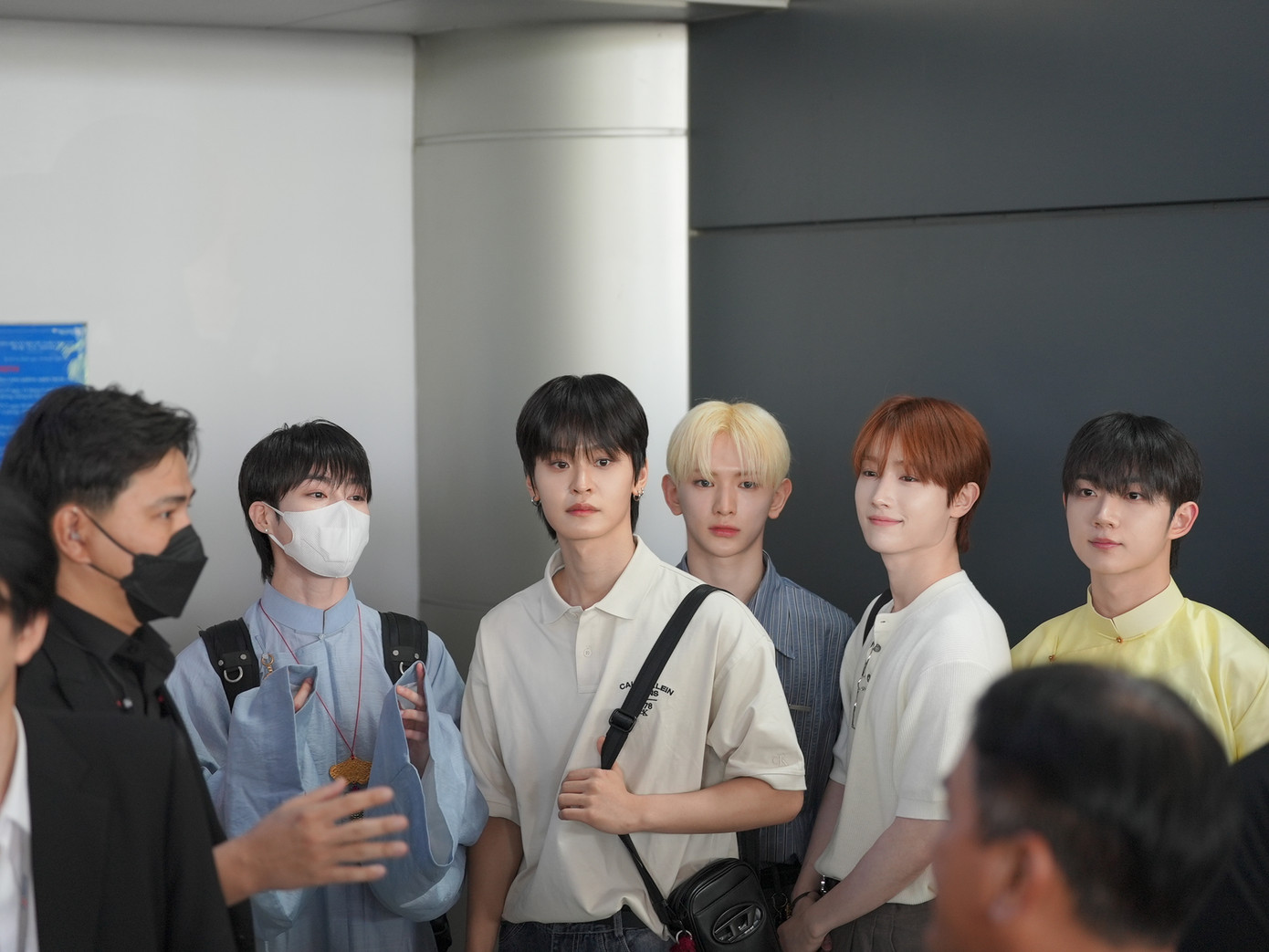 Dẫu vậy, nhan sắc của nhóm nhạc nam Hàn Quốc vẫn được đánh giá cao.