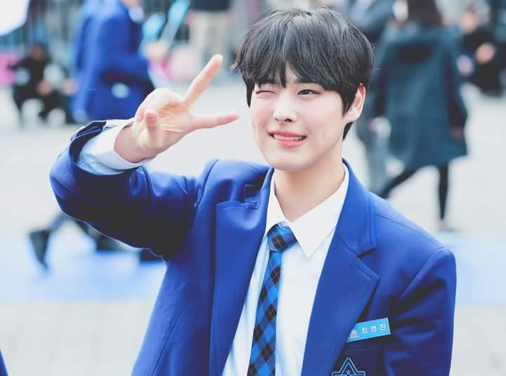 Trước đây, khi còn tham gia Produce X 101, Choi Byung Chan đã nhận được không ít sự chú ý vì vẻ ngoài sáng sân khấu. Trước đây, khi còn tham gia Produce X 101, Choi Byung Chan đã nhận được không ít sự chú ý vì vẻ ngoài sáng sân khấu.