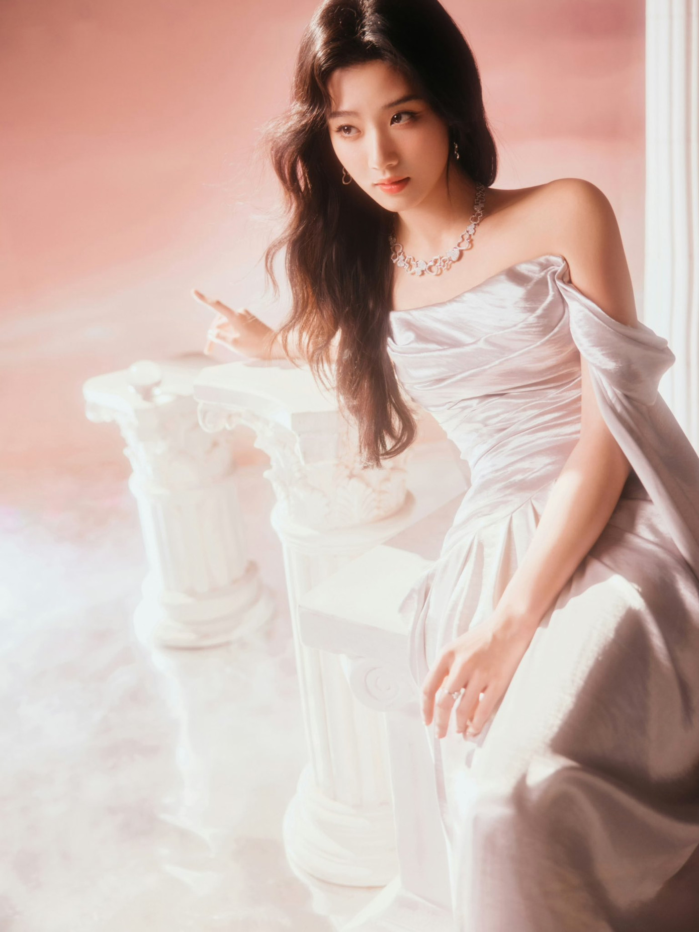 Hình ảnh bên phòng làm việc/ studio của nữ diễn viên đăng tải. Hình ảnh bên phòng làm việc/ studio của nữ diễn viên đăng tải.