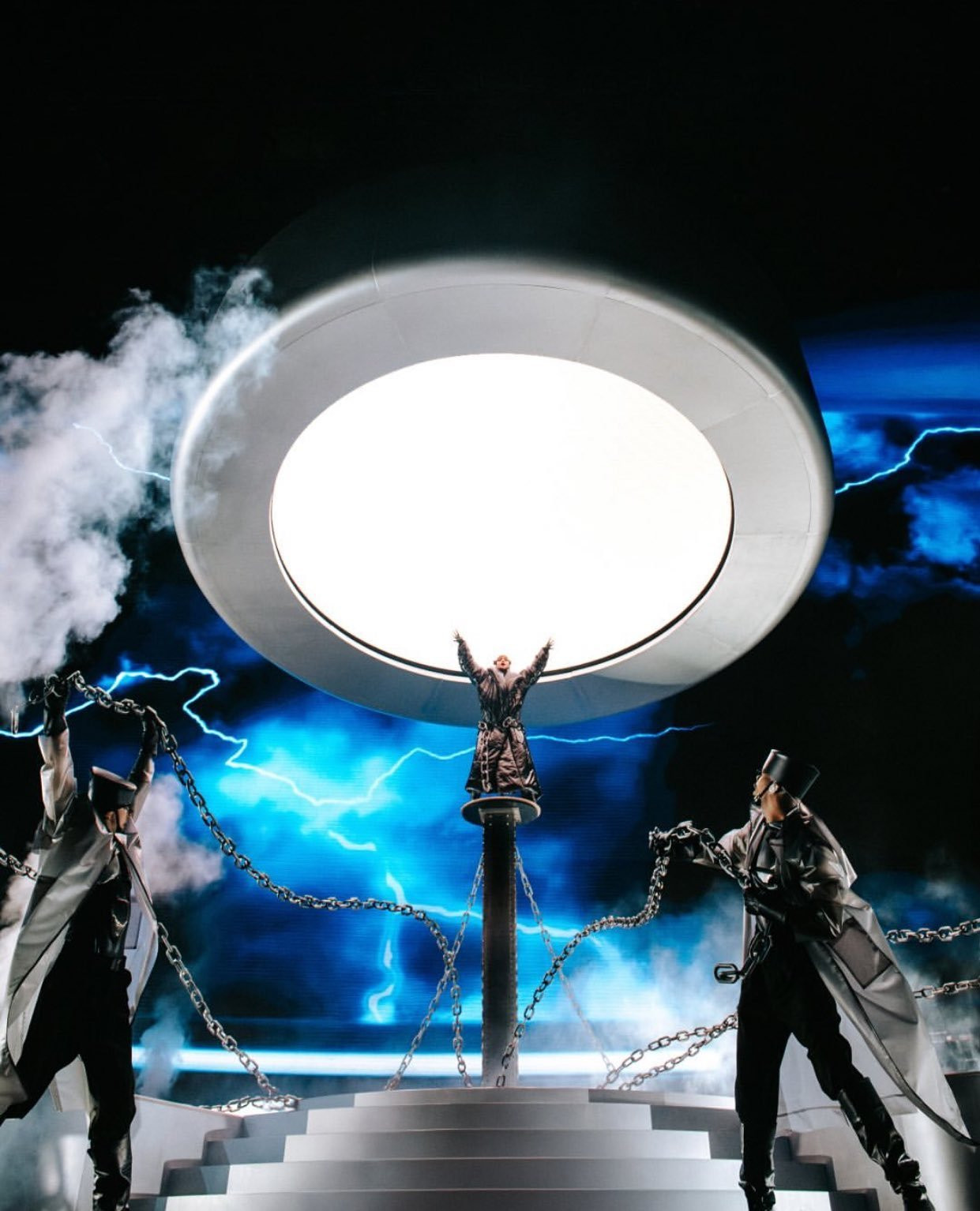 Sahara Tent - nơi Lisa biểu diễn có sức chứa lớn, cho phép đón nhiều khán giả tới xem hơn. Sahara Tent - nơi Lisa biểu diễn có sức chứa lớn, cho phép đón nhiều khán giả tới xem hơn.