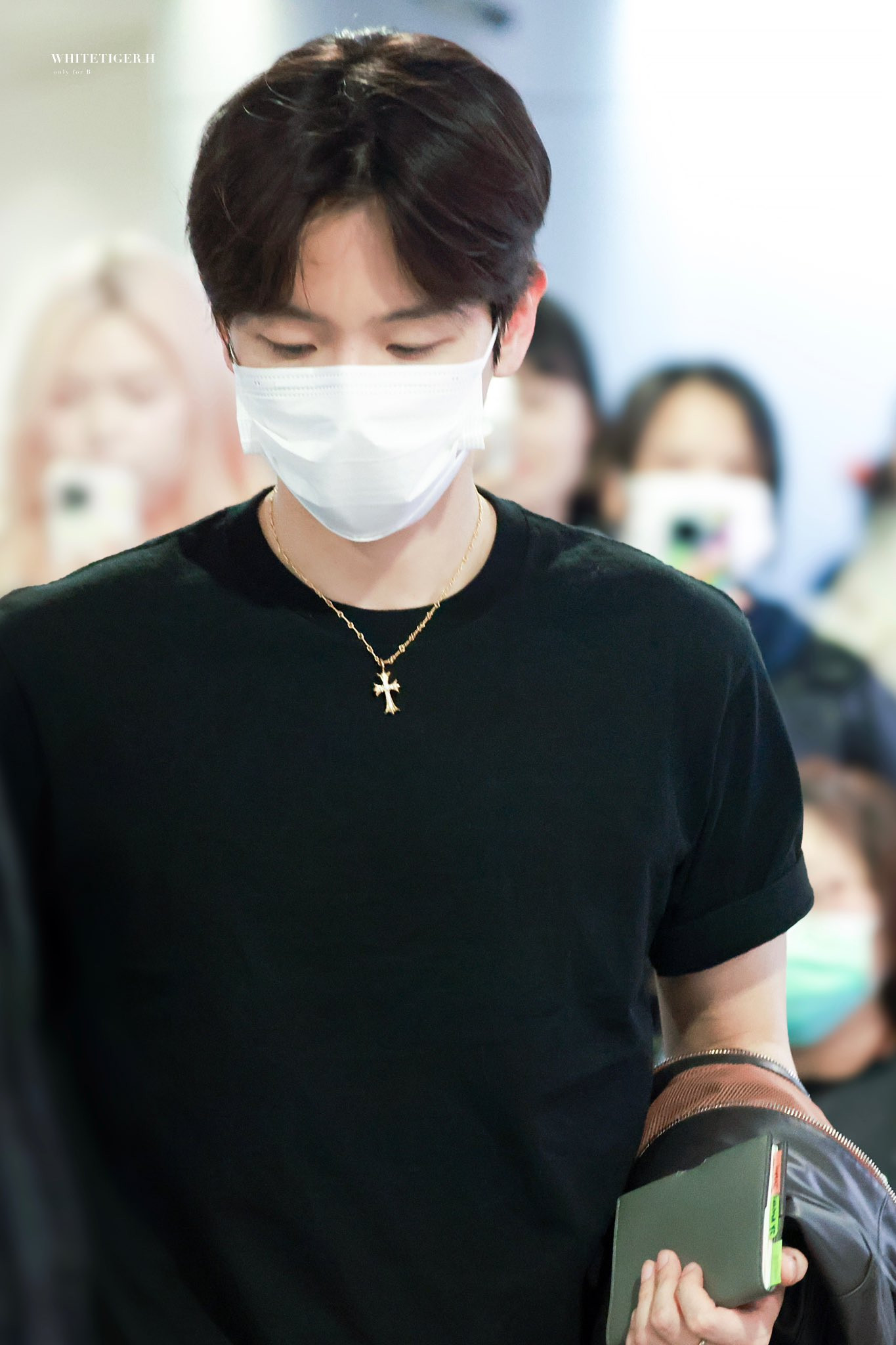 Khuya hôm qua (5/4), Baekhyun đã chính thức có mặt tại TP.HCM. Khuya hôm qua (5/4), Baekhyun đã chính thức có mặt tại TP.HCM.