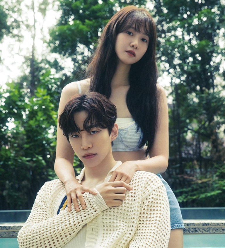 Hiện bộ phim đang được chiếu song song trên JTBC và Netflix, tương tác "tình bể bình" của cặp đôi chính được kì vọng sẽ giúp phim đột phá hơn.