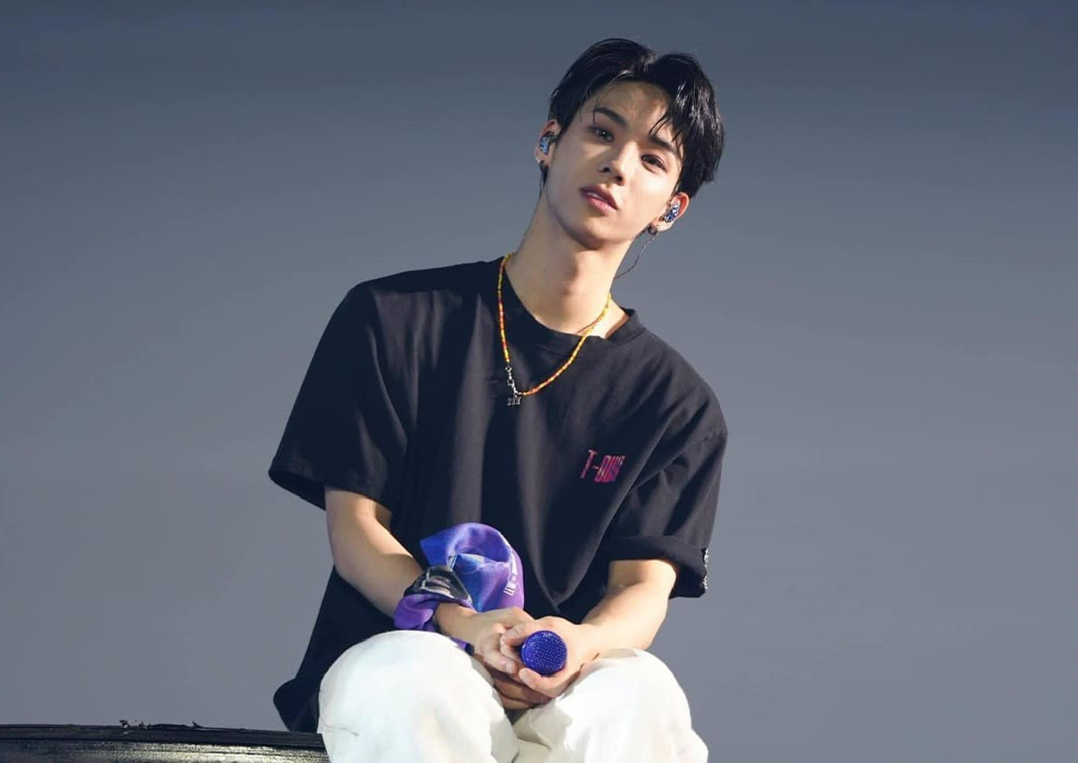 Thái độ thẳng thắn thừa nhận của Hwarang được nhiều người khen ngợi. Thái độ thẳng thắn thừa nhận của Hwarang được nhiều người khen ngợi.